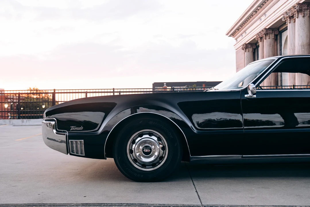 1966 Oldsmobile Toronado - Image 25 of 31
