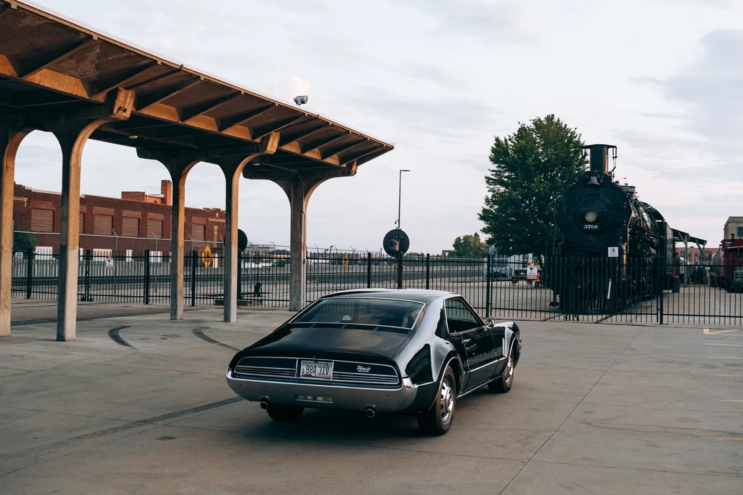 1966 Oldsmobile Toronado - Image 15 of 31