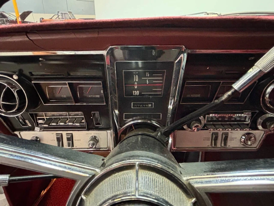 1966 Oldsmobile Toronado - Image 17 of 31