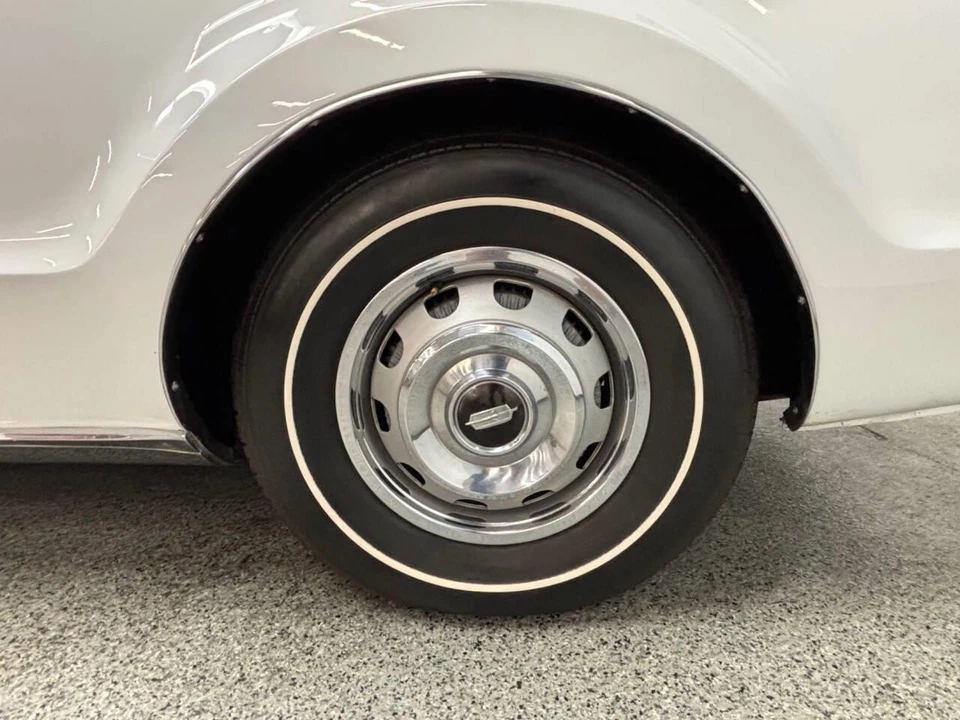 1966 Oldsmobile Toronado - Image 11 of 31