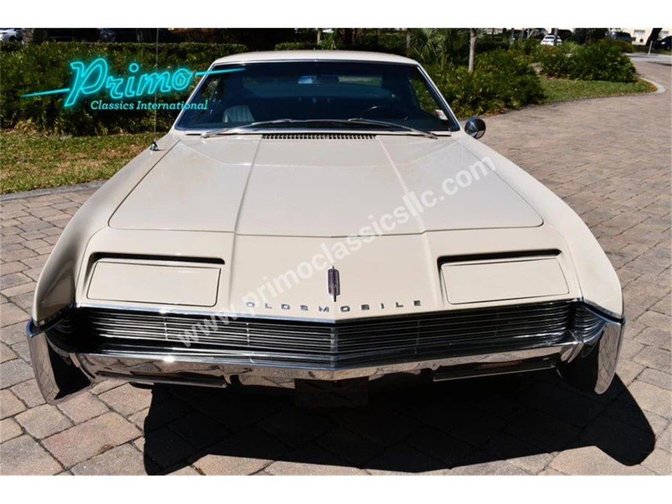 1966 Oldsmobile Toronado - Image 7 of 31