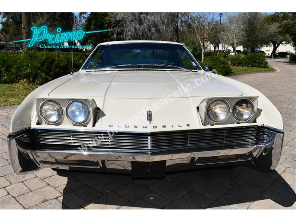 1966 Oldsmobile Toronado - Image 9 of 31