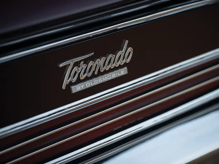 1966 Oldsmobile Toronado - Image 10 of 20