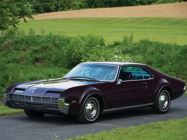 1966 Oldsmobile Toronado - Image 2 of 2