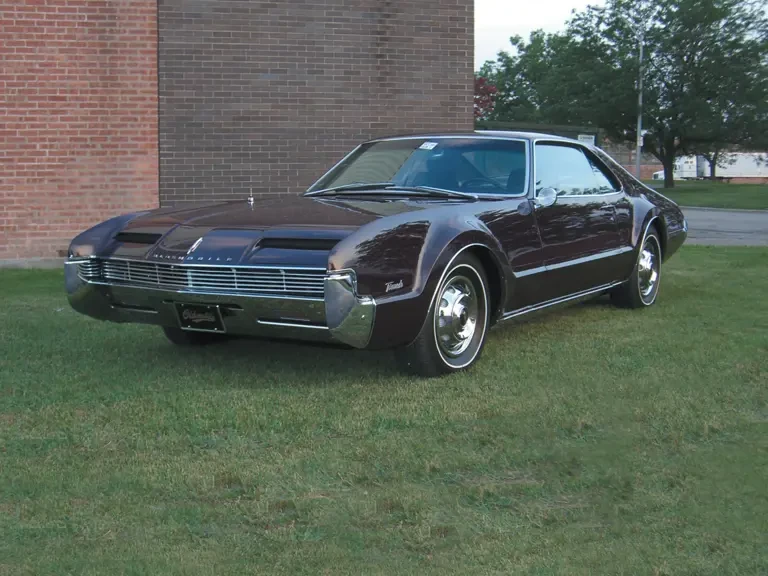 1966 Oldsmobile Toronado - Image 2 of 2
