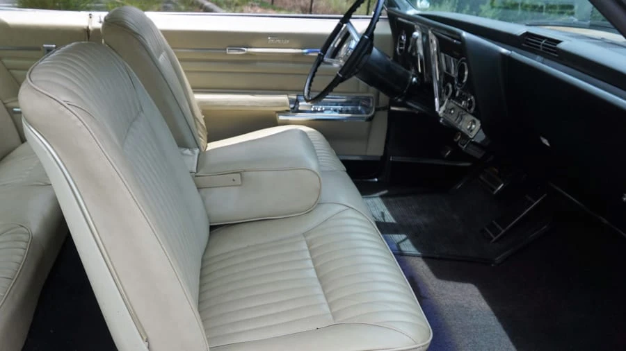 1966 Oldsmobile Toronado - Image 4 of 12