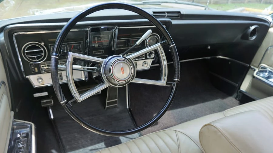 1966 Oldsmobile Toronado - Image 5 of 12
