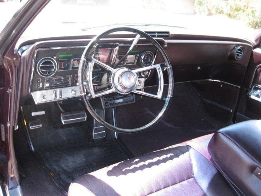 1966 Oldsmobile Toronado - Image 3 of 8