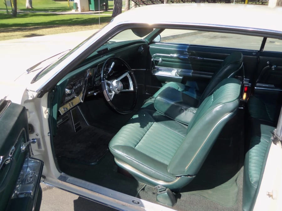 1966 Oldsmobile Toronado - Image 4 of 6