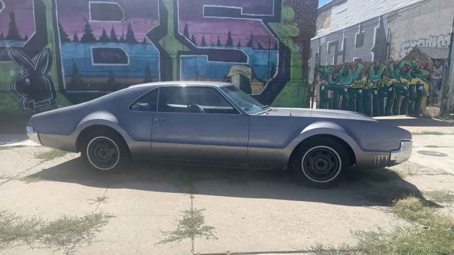 1966 Oldsmobile Toronado - Image 7 of 31
