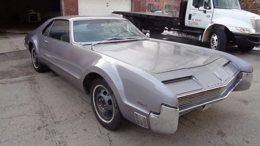 1966 Oldsmobile Toronado - Image 6 of 31