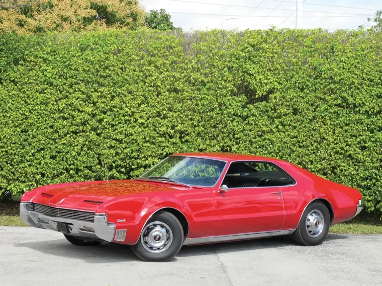 1966 Oldsmobile Toronado - Image 2 of 2