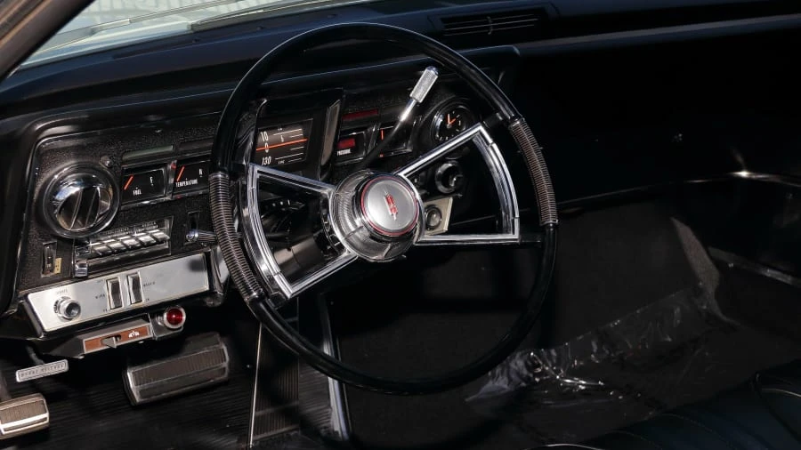 1966 Oldsmobile Toronado - Image 9 of 18