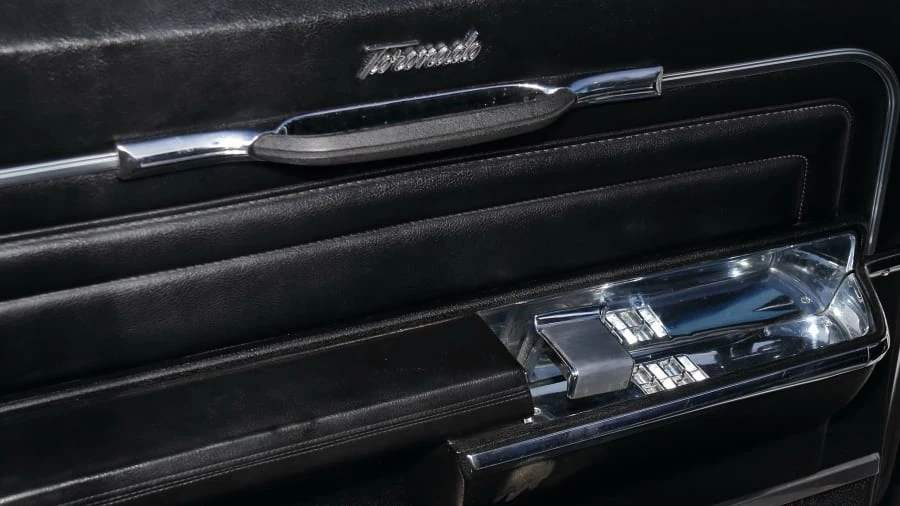 1966 Oldsmobile Toronado - Image 11 of 18