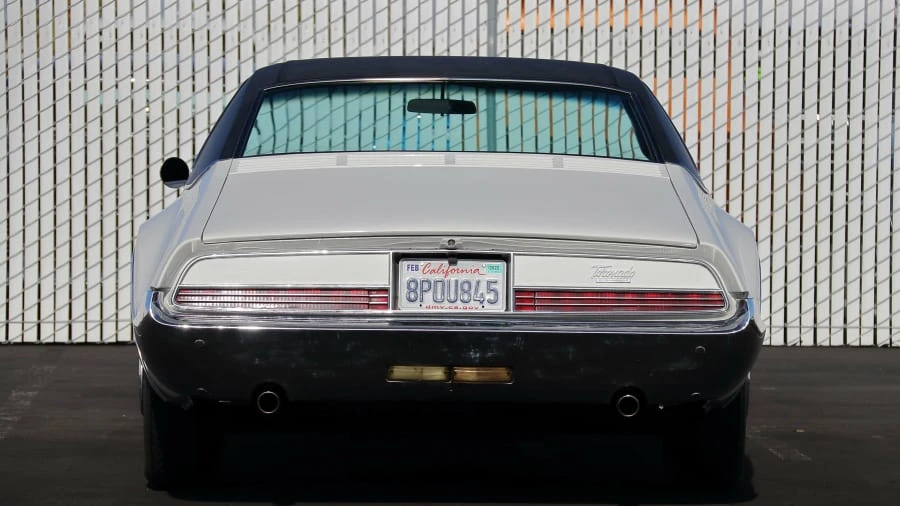 1966 Oldsmobile Toronado - Image 15 of 18