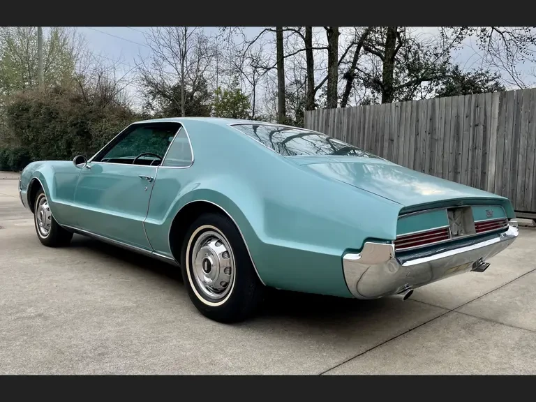 1966 Oldsmobile Toronado - Image 11 of 31
