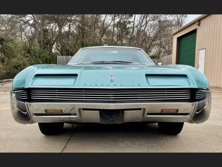 1966 Oldsmobile Toronado - Image 8 of 31