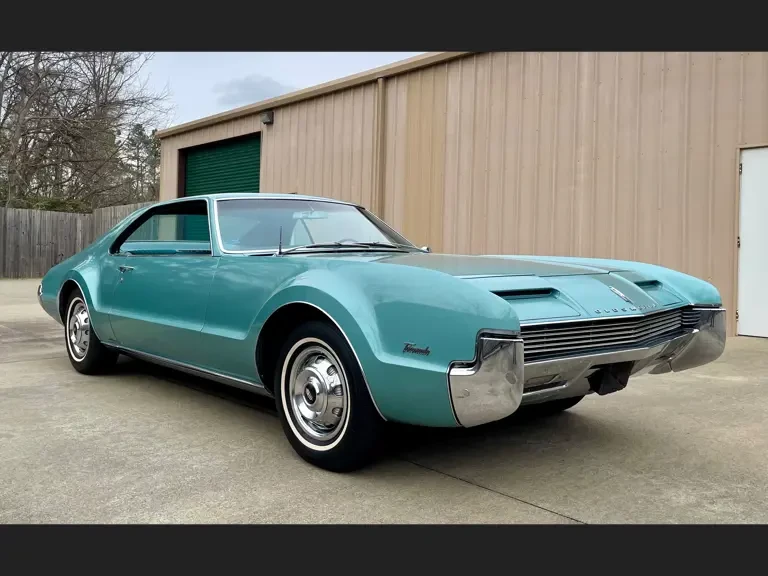 1966 Oldsmobile Toronado - Image 10 of 31