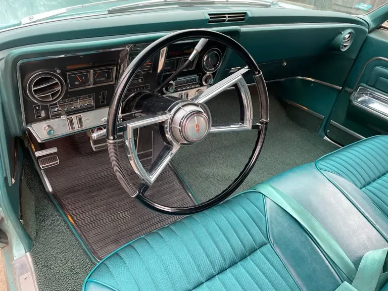 1966 Oldsmobile Toronado - Image 13 of 31