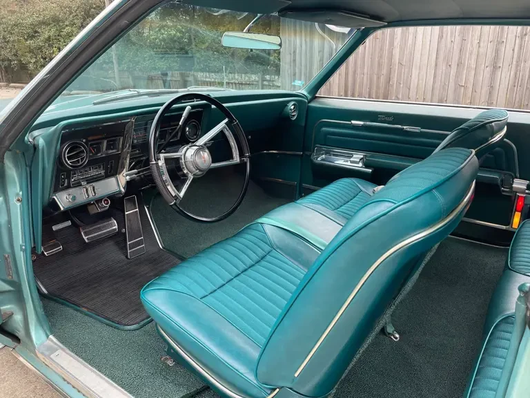 1966 Oldsmobile Toronado - Image 5 of 31