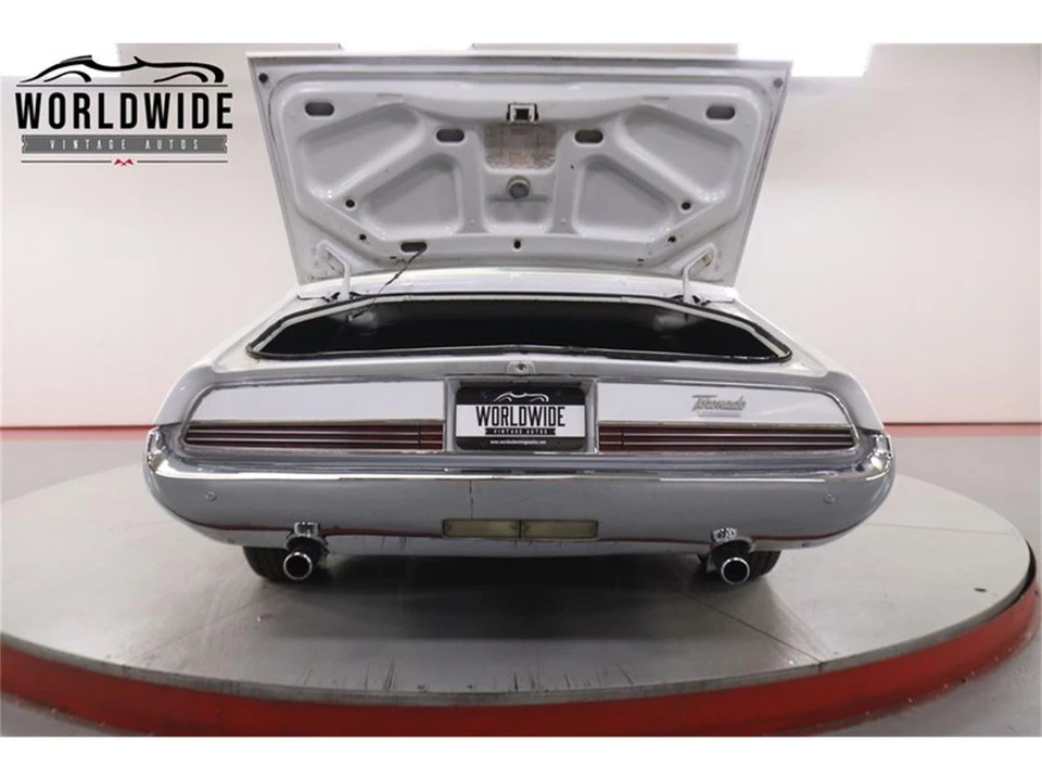 1966 Oldsmobile Toronado - Image 19 of 31
