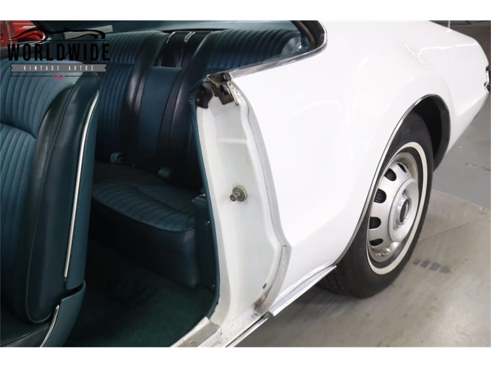 1966 Oldsmobile Toronado - Image 26 of 31