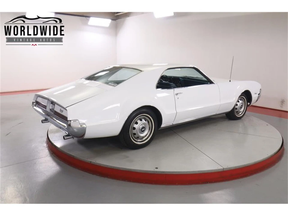 1966 Oldsmobile Toronado - Image 6 of 31