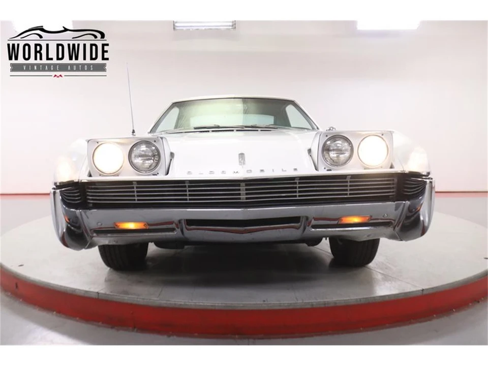1966 Oldsmobile Toronado - Image 16 of 31