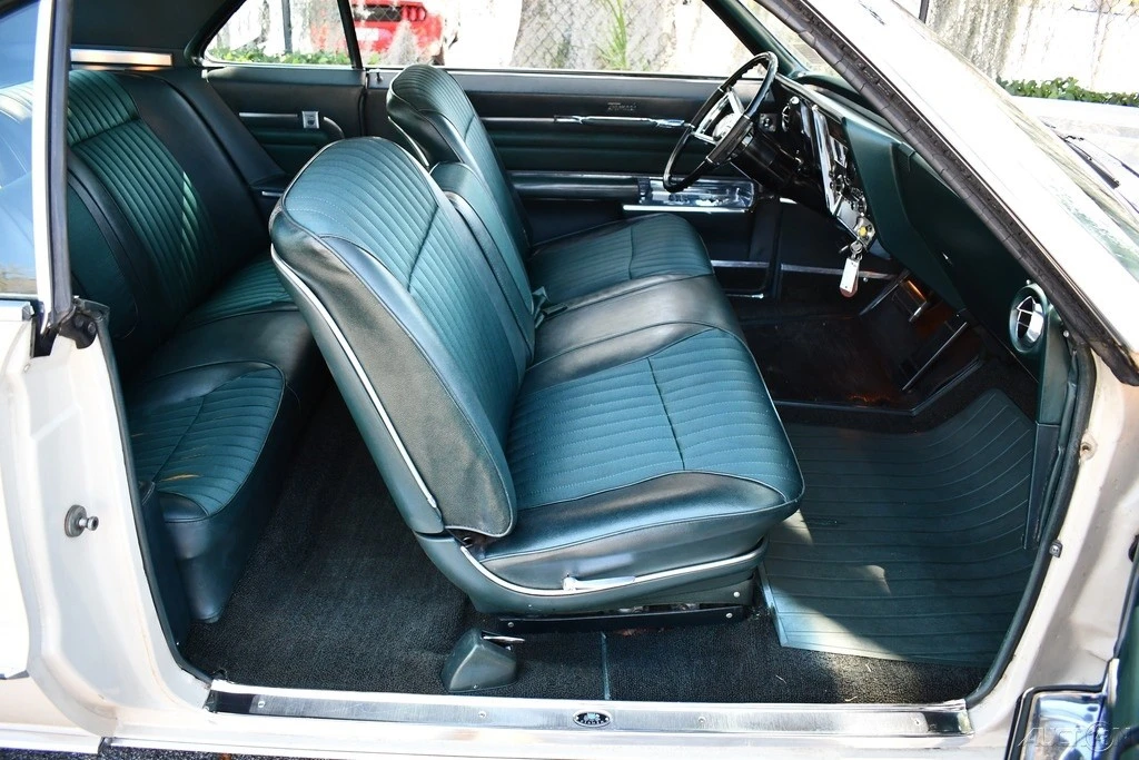 1966 Oldsmobile Toronado - Image 18 of 21