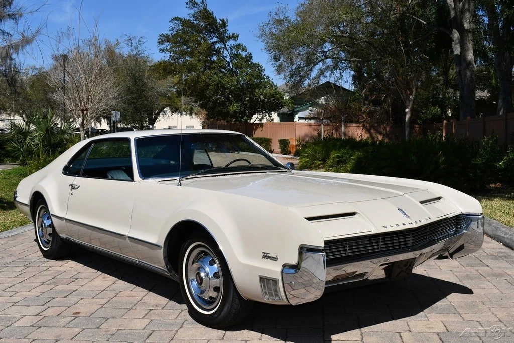 1966 Oldsmobile Toronado - Image 12 of 21