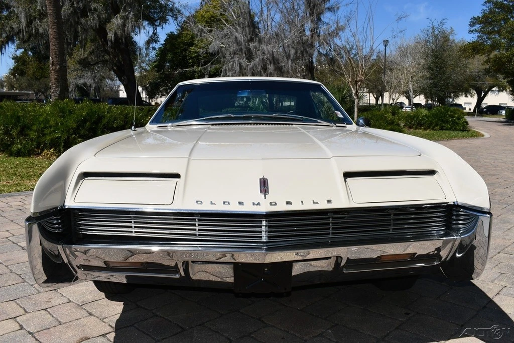 1966 Oldsmobile Toronado - Image 13 of 21