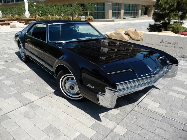 1966 Oldsmobile Toronado - Image 17 of 27