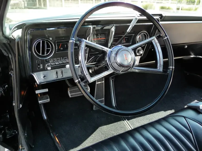 1966 Oldsmobile Toronado - Image 14 of 27