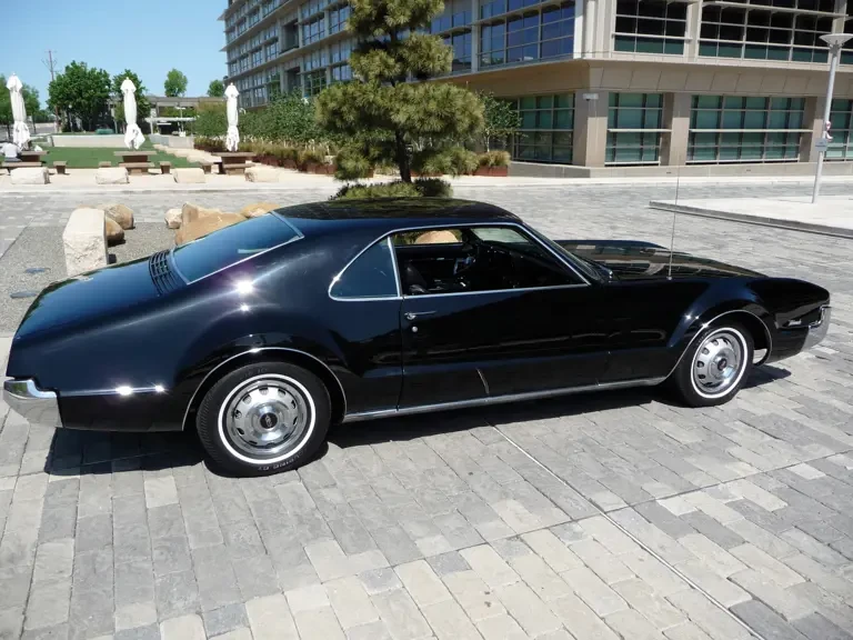 1966 Oldsmobile Toronado - Image 7 of 27