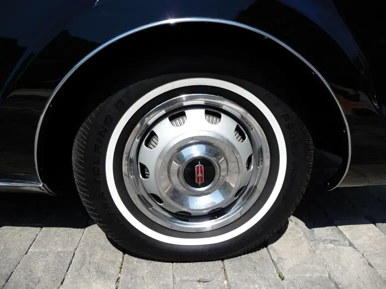 1966 Oldsmobile Toronado - Image 13 of 27
