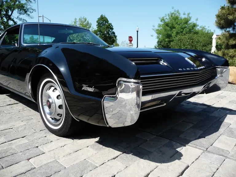 1966 Oldsmobile Toronado - Image 12 of 27