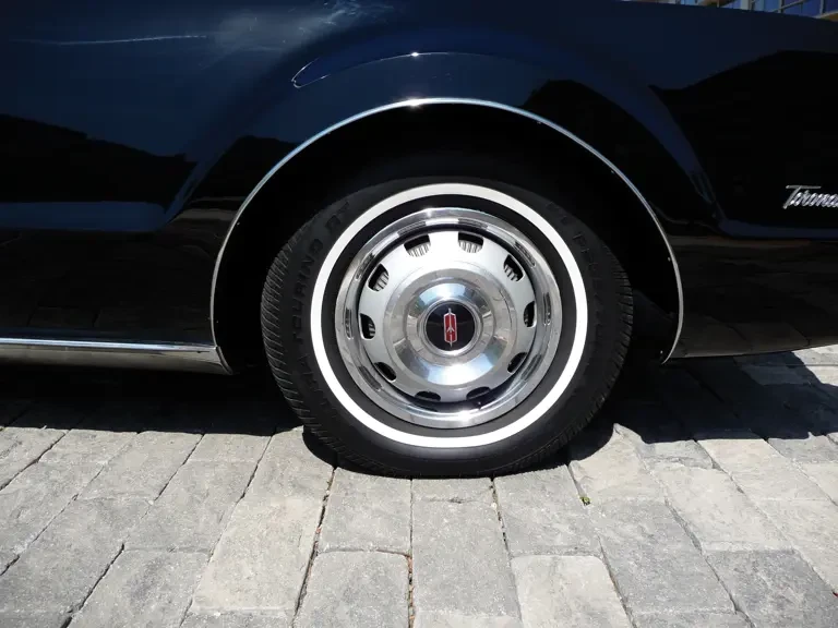 1966 Oldsmobile Toronado - Image 26 of 27