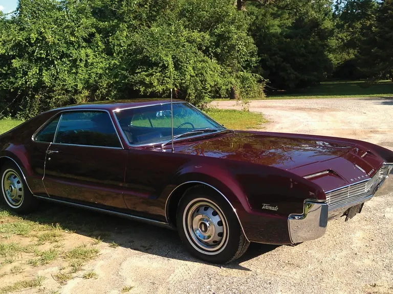 1966 Oldsmobile Toronado - Image 2 of 8
