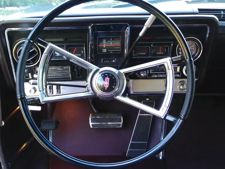 1966 Oldsmobile Toronado - Image 3 of 8