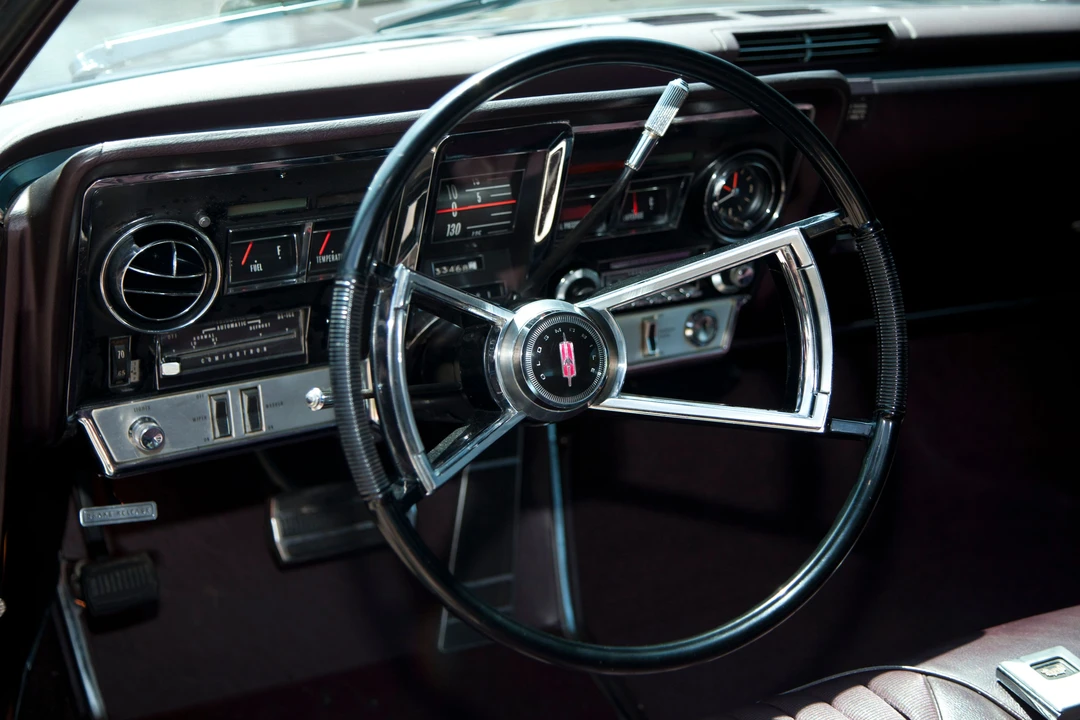 1966 Oldsmobile Toronado - Image 6 of 7