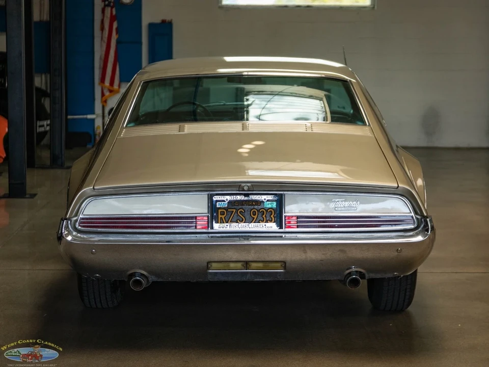 1966 Oldsmobile Toronado - Image 18 of 21