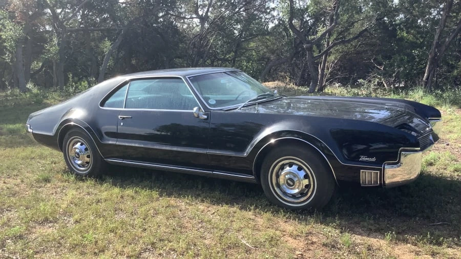 1966 Oldsmobile Toronado - Image 14 of 31