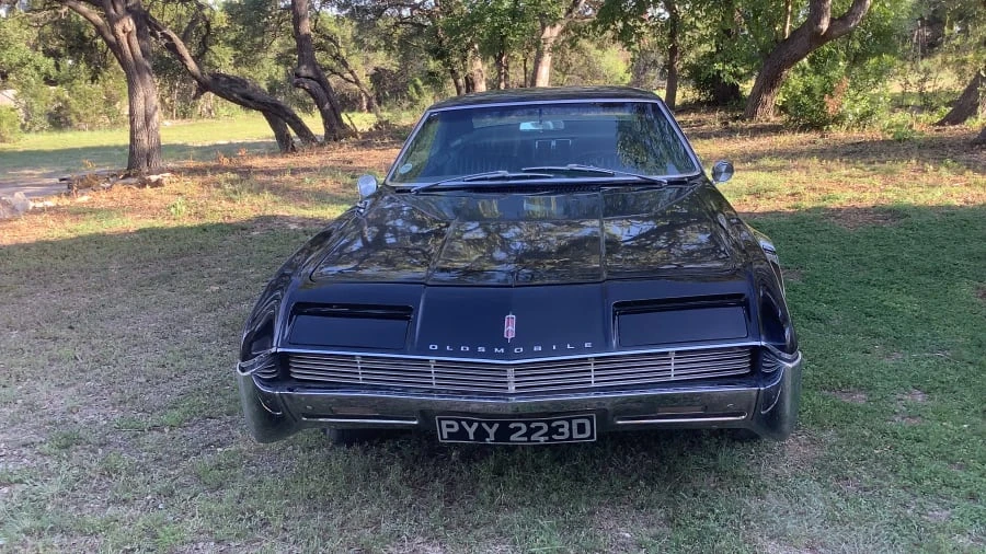 1966 Oldsmobile Toronado - Image 4 of 31