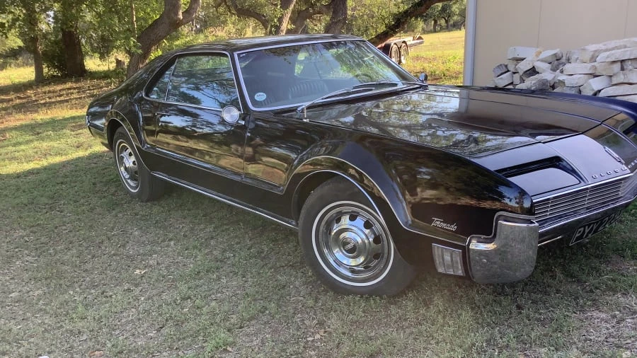 1966 Oldsmobile Toronado - Image 7 of 31
