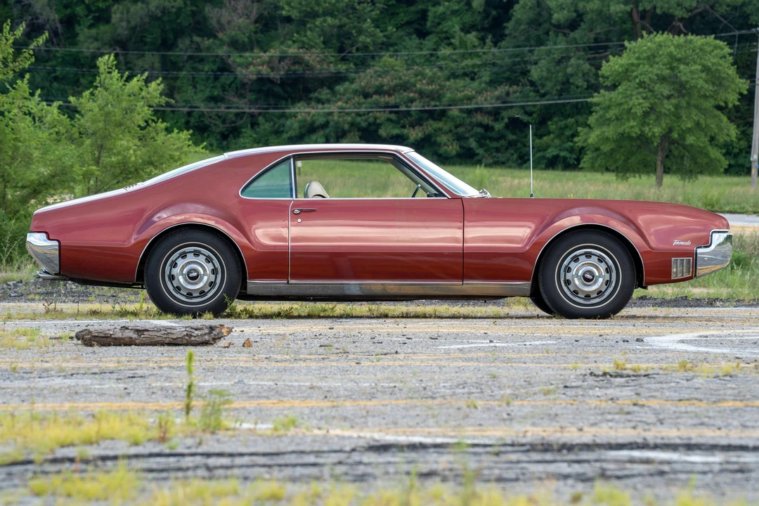 1966 Oldsmobile Toronado - Image 3 of 31