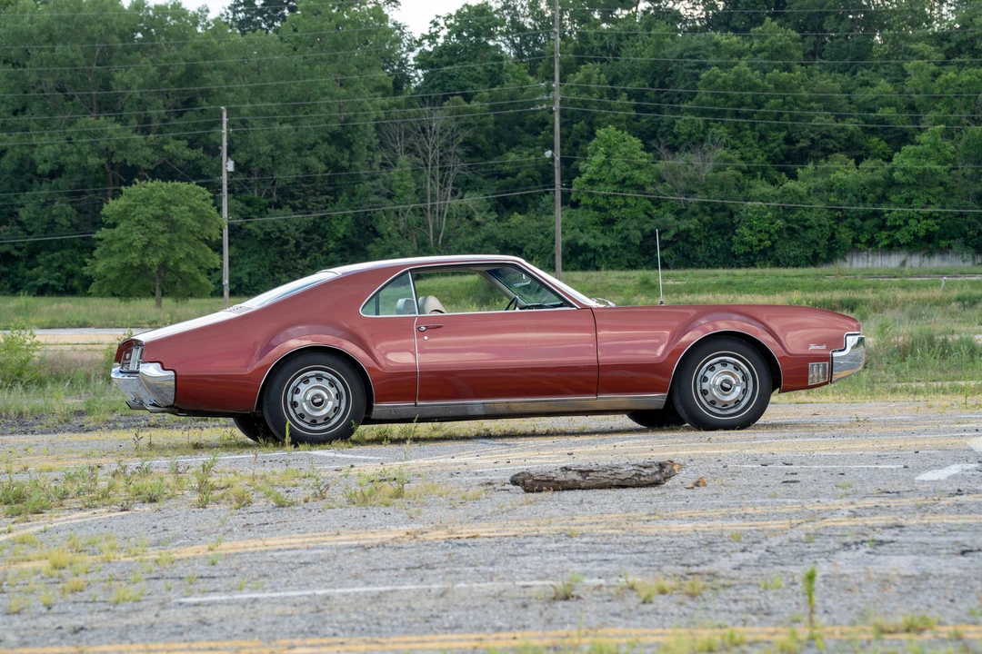 1966 Oldsmobile Toronado - Image 17 of 31