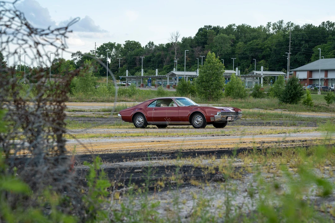 1966 Oldsmobile Toronado - Image 18 of 31