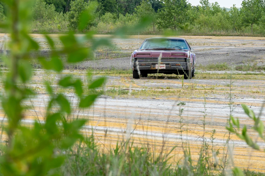 1966 Oldsmobile Toronado - Image 6 of 31