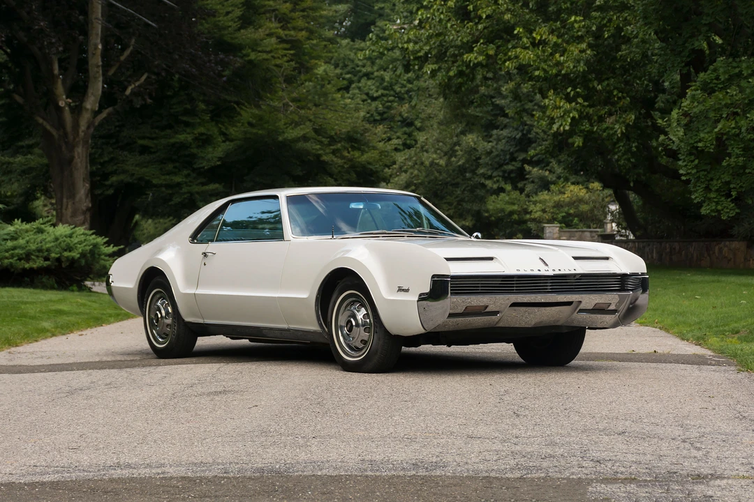 1966 Oldsmobile Toronado - Image 17 of 31
