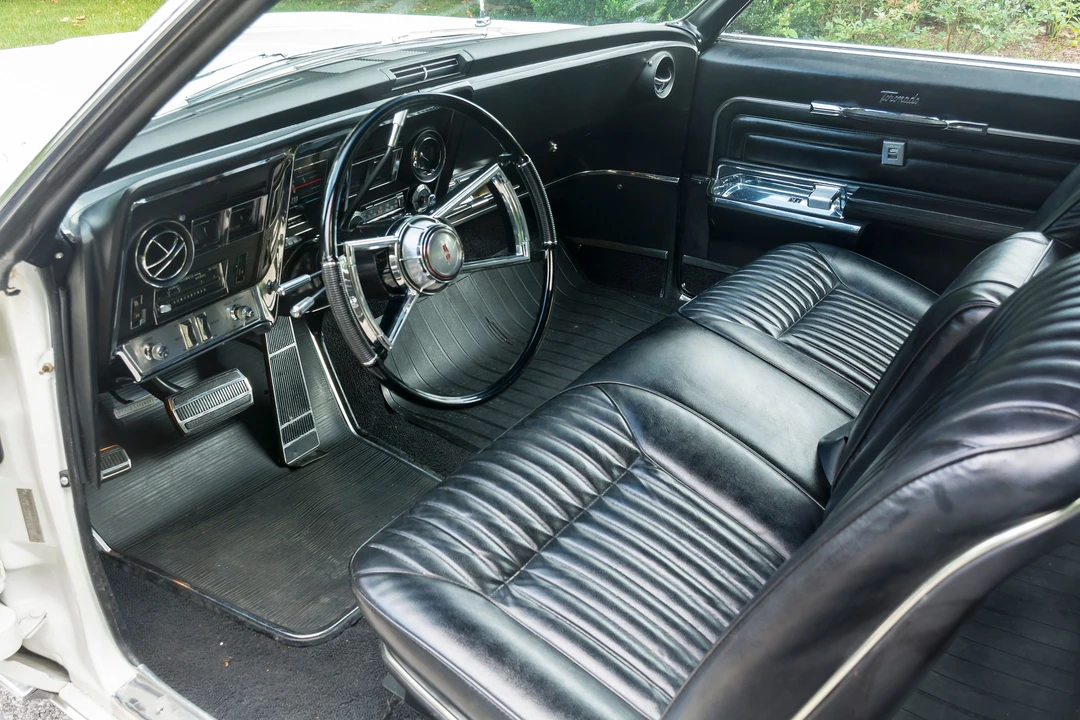 1966 Oldsmobile Toronado - Image 22 of 31